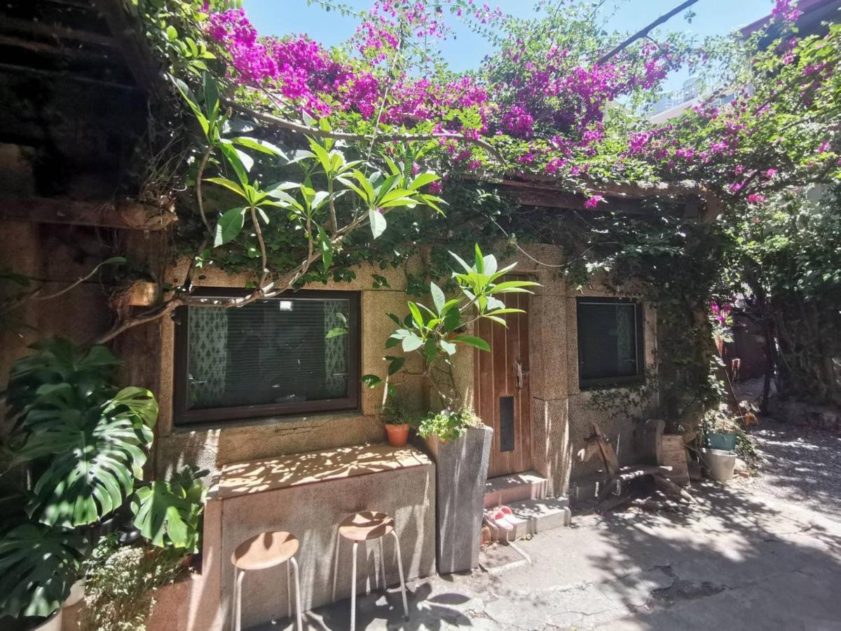 Dear B&B Tainan Exterior photo