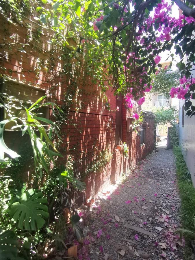 Dear B&B Tainan Exterior photo