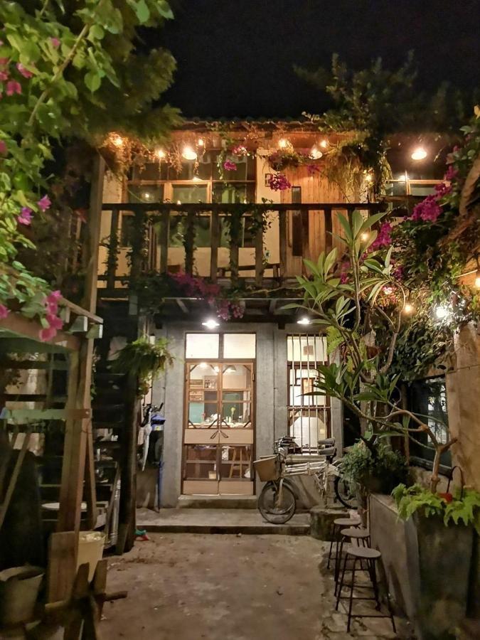 Dear B&B Tainan Exterior photo